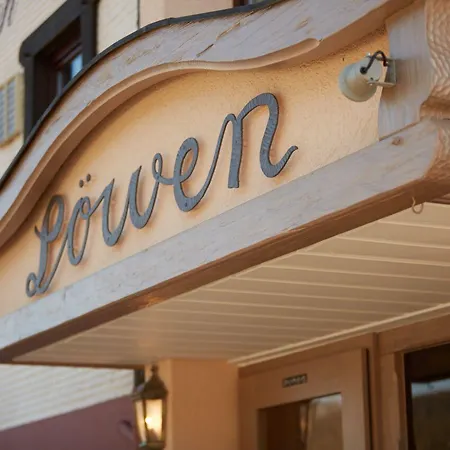 Zum Loewen Hotel 3*