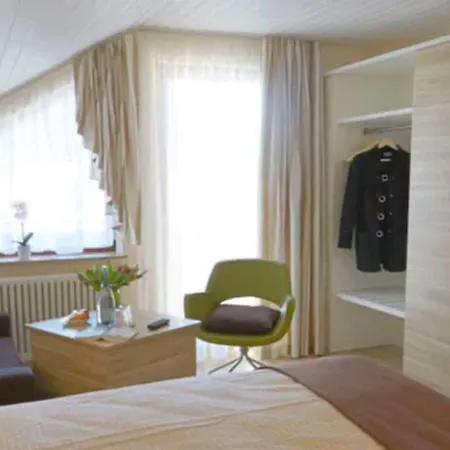 Zum Loewen Hotel Enzklosterle